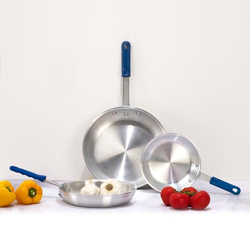 Winco Commercial-Grade Aluminium Fry Pan/Skillet, Natural Finish with Cool Touch Handle, 8"