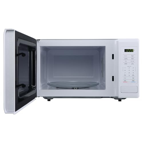 0.9 cu. ft. 900 Watt Countertop Microwave in White