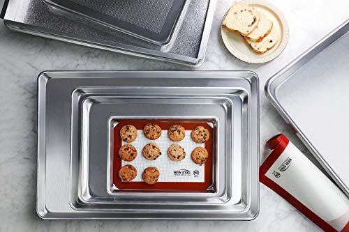 New Star Foodservice 36657 Commercial Grade Silicone Baking Mat Non Stick Pan Liner, 14 x 20 inch (Two-Thirds Size)
