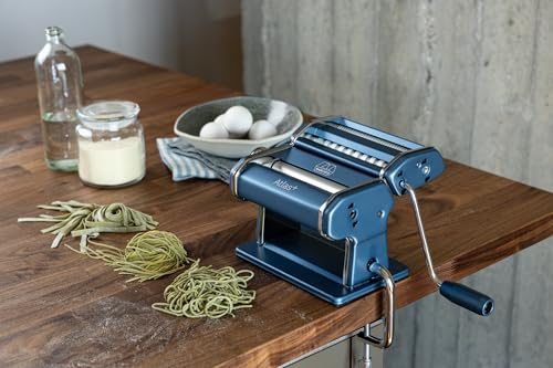 Marcato Made in Italy Atlas+Pasta Machine,Powder Blue. Chrome Plated Steel & Aluminum Rollers, Double Cutter for Lasagna, Fettuccine & Spaghetti; Durable Manual Pasta Maker for Homemade Pasta