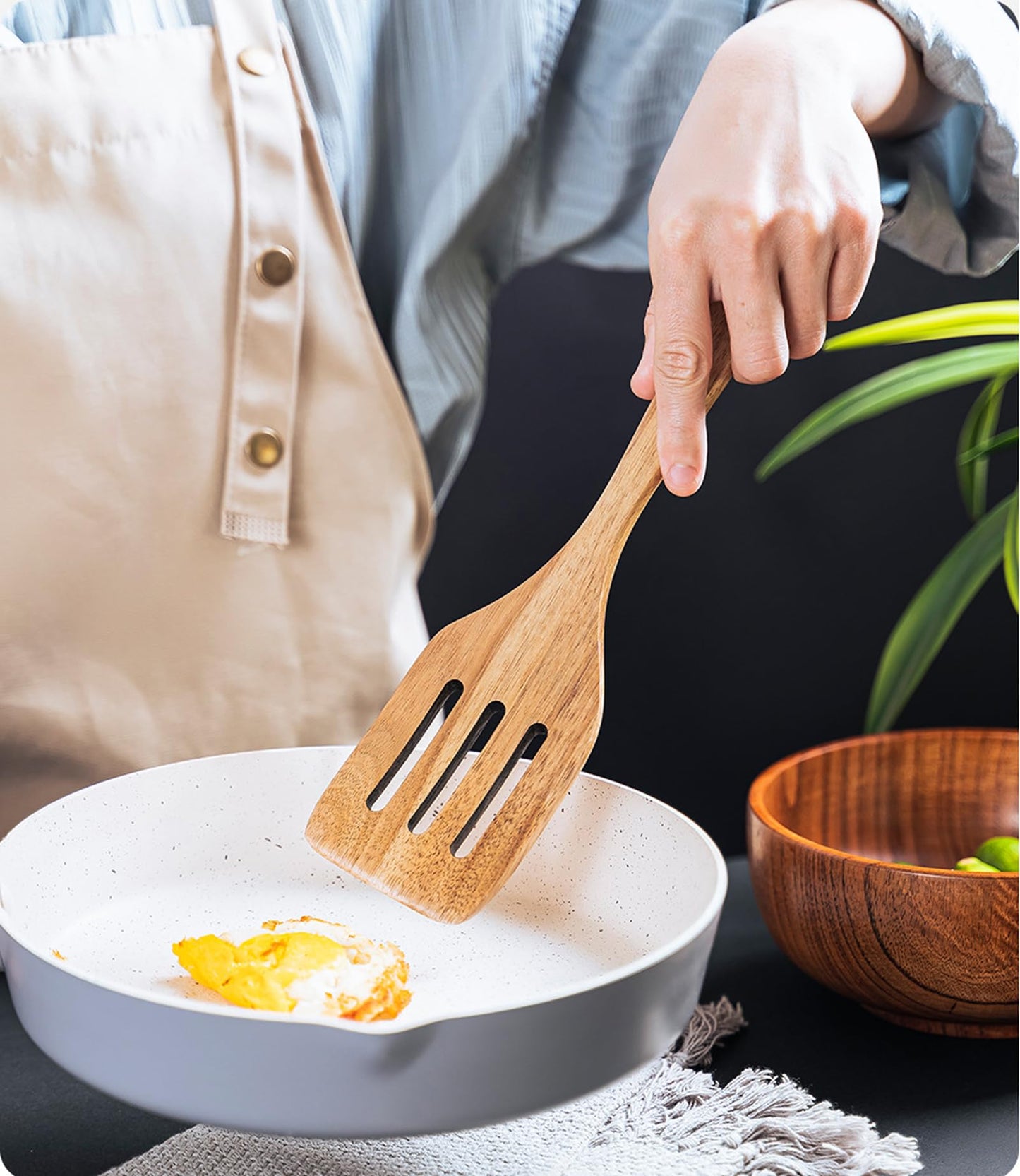 Wood Spatulas Wooden Spatula for Cooking 2pcs Acacia Wood Cooking Spoon Slotted Turner Wooden Kitchen Utensils Non-stick Kitchen Utensils with Frying Spatula Turner Flipper Spatulas Set