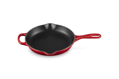 Le Creuset Enameled Cast Iron Signature Iron Handle Skillet, 9", Cerise