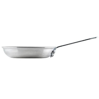 Winco Commercial-Grade Aluminium Fry Pan/Skillet, Excalibur Non-Stick, 7"