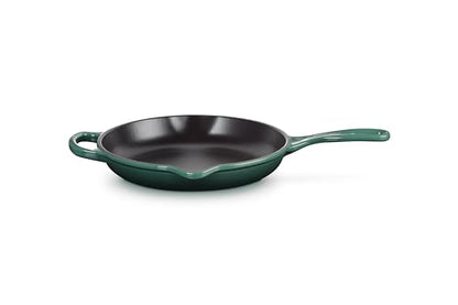 Le Creuset Signature Cast Iron Signature Iron Handle Skillet, 9", Artichaut