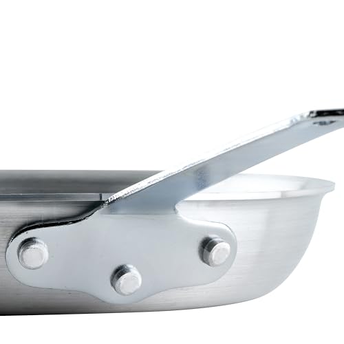 Winco Commercial-Grade Aluminium Fry Pan/Skillet, Natural Finish, 10"