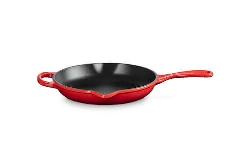 Le Creuset Enameled Cast Iron Signature Iron Handle Skillet, 9", Cerise