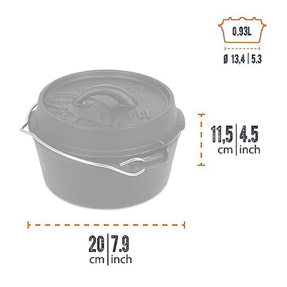 Petromax Cast Iron Dutch Oven for Cooking or Baking Outdoors Over a Campfire or in The Home Kitchen, Pre-Seasoned Cookware Conducts Heat Evenly, Flat Base, 1 Qt