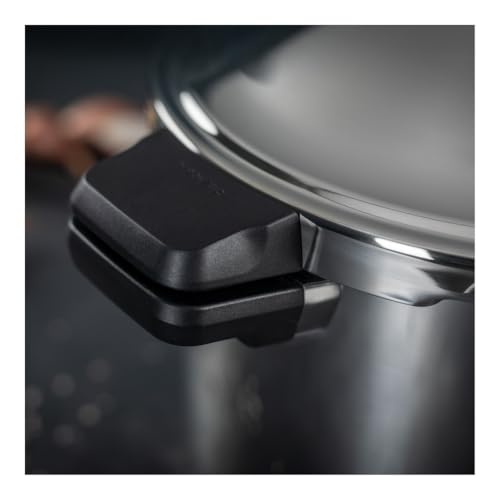 Kuhn Rikon DUROMATIC® 7.0L Stovetop Pressure Cooker – 22cm, Swiss Made – 18/10 Stainless Steel, Energy Efficient, Safe Locking Lid, Works on Induction & All Stovetops, Includes Trivet & Cookbook