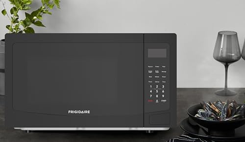 FRIGIDAIRE 1.1-Cu-Ft 1000-Watt Microwave, ONYX