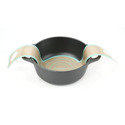 HAWOK Cast Iron Pre-seasoned Mini Dutch oven, Dia. 18 cm/7 inch, 1.5 Quart, with Silicone Bread Sling Black