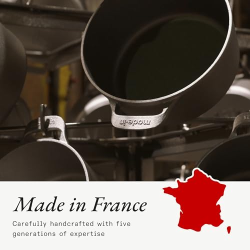 Made In Cookware | Dutch Oven 5.5 Quart (Blue) | Enameled Cast Iron | Exceptional Heat Retention & Durability | Professional Cookware | Crafted in France | Induction Compatible