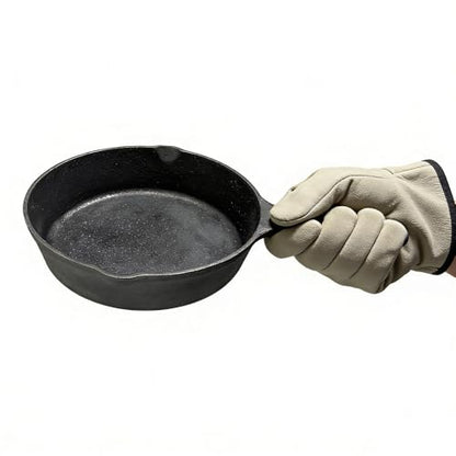 9-Inch Cast Iron Skillet without glove, Pre-Seasoned Cast-Iron Frying Pan with Teardrop Handle – Oven, Stovetop, Grill & Campfire Use Durable, Non-Toxic, Even-Heating Cookware – Black
