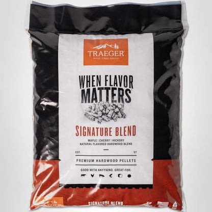 Traeger Grills Signature Blend 100% All-Natural Wood Pellets for Smokers and Pellet Grills, BBQ, Bake, Roast, 18 lb. Bag