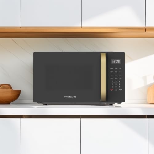 FRIGIDAIRE 1.05 cu. ft. Retro Compact Microwave Oven