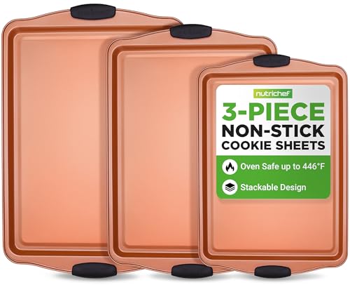 NutriChef 3 Piece Cookie Sheets for Baking - PFOA, PFOS, PTFE Free Nonstick Carbon Steel Bakeware Set - Home Kitchen Bake Pan Cookie Sheet Stackable Baking Sheet w/Black Silicone Handles NCSBS3S45