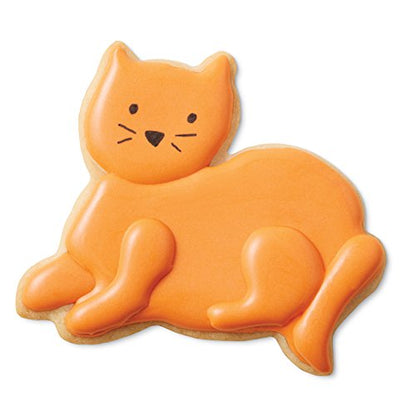 Wilton Animal Pals Cutter Set - Make Cut Out Sugar Cookies or Gingerbread Cookies for Themed Parties like Jungle, Farm, Ocean, 50-Piece