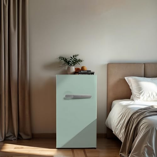 Frigidaire Refrigerator-Retro Mini Fridge Energy Saving-Adjustable Thermostat Control- Ideal for Dorm, Office, RV, Garage, Apartment 3.1 Cu Ft, GREEN