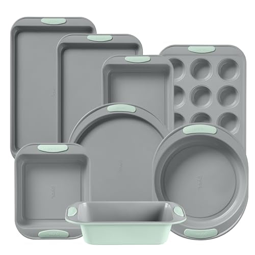 Pyrex 8-Piece Metal Bakeware Set, Lightweight Stainless Steel Baking Trays with Heatsafe Silicone Handles, Cookie & Muffin Sheets, Round/Square Baking Pans, Sage