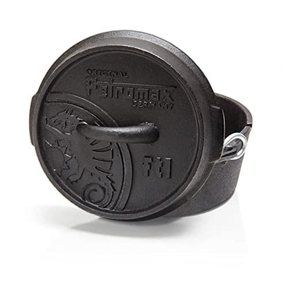 Petromax Cast Iron Dutch Oven for Cooking or Baking Outdoors Over a Campfire or in The Home Kitchen, Pre-Seasoned Cookware Conducts Heat Evenly, Flat Base, 1 Qt
