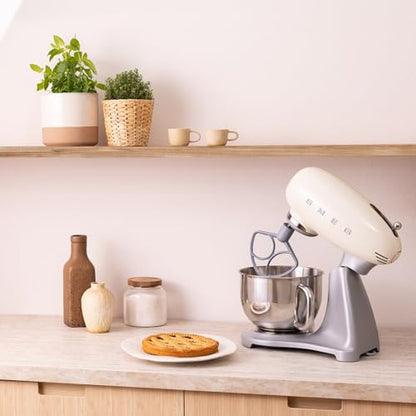 SMEG SMF04 5-Qt Stand Mixer with Smooth Start & SteadyMix, 600W Motor, 10 Speeds, Stainless Steel Bowl & Pour Shield – Retro 50’s Style Planetary Mixer for Bread Dough, Baking & Desserts-Cream