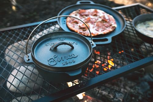 Stansport's Cast Iron Dutch Oven with Lid (16033) - Large 8 Quart Capacity, Durable Cast Iron Construction, Perfect for Outdoor Cooking, Home Kitchen and Camping Trips, Flat Bottom Design