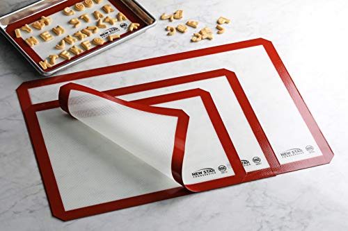 New Star Foodservice 36657 Commercial Grade Silicone Baking Mat Non Stick Pan Liner, 14 x 20 inch (Two-Thirds Size)
