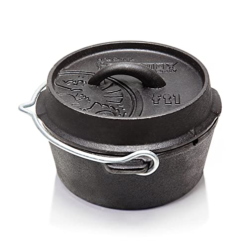 Petromax Cast Iron Dutch Oven for Cooking or Baking Outdoors Over a Campfire or in The Home Kitchen, Pre-Seasoned Cookware Conducts Heat Evenly, Flat Base, 1 Qt