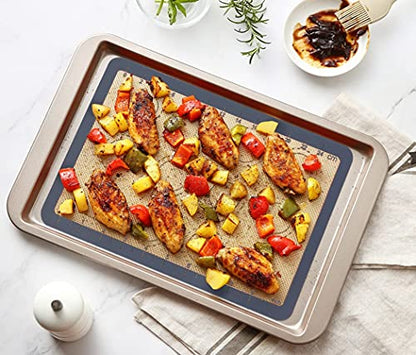GUANCI Silicone Baking Mat Set of 4, 2 Medium 16.5"x11.6", 1 Small 11.8"x8.4", 1 Piece 9" Round, All Mats 0.7mm Thick, Food Grade Non-Stick Reusable Baking Mats for Pizza, Bread, Pastry, Macarons