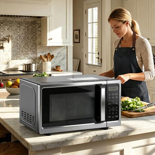 Smad Microwave Countertop Oven, Small Mini Ovens 700 Watt, 10 Power Levels Microwaves with 6 Cooking Presets for Dorm, Small Space, Tiny Room, RV, Child Lock, Compact 0.7 cu ft Microondas, Black