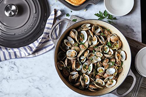 Le Creuset Enameled Cast Iron Signature Cookware Set, 7 pc, Oyster