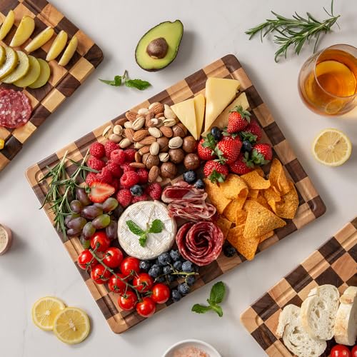 FYCTIO Checkered Cutting Boards for Kitchen, Wooden Cutting Board Set, Acacia Chopping Board with Juice Grooves & Handles, Butcher Block Serving Tray for Meat, Vegetables and Fruits, 3pcs