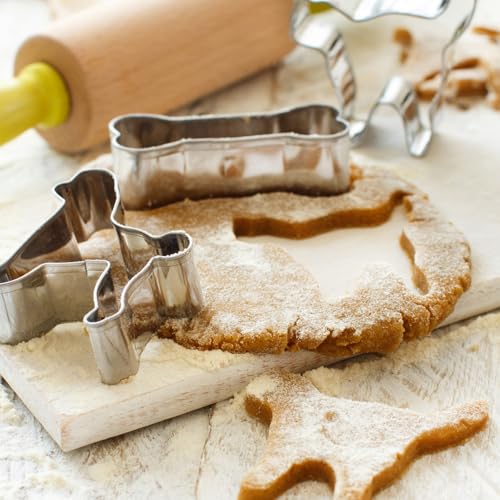 GWHOLE 26 Pcs Cookie Cutter Set, Mini Animal Unicorn Classic Shape Cookie Cutters for Kids Christmas Winter Holiday