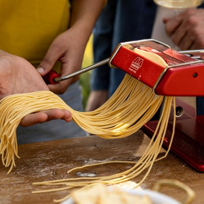 Marcato Made in Italy Atlas+Pasta Machine, Red. Chrome Plated Steel & Aluminum Rollers, Double Cutter for Lasagna, Fettuccine & Spaghetti; Durable Manual Pasta Maker for Homemade Pasta