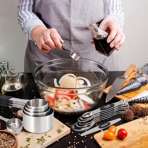 Magnetic Measuring cups and spoons Set, 5 Stainless Steel Magnetic Measuring Cup and 8 Double Sided Measuring Spoons with 1 Leveler，Kitchen Gadgets for Cooking & Baking
