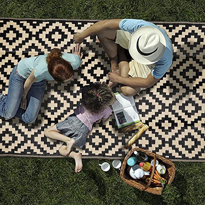 SAND MINE Waterproof Outdoor Rug 5x8 ft, Plastic Reversible Rug, Modern Area Rug, Large Floor Mat for Outdoors, RV, Patio, Backyard, Deck, Picnic, Beach, Camping, Black & Beige