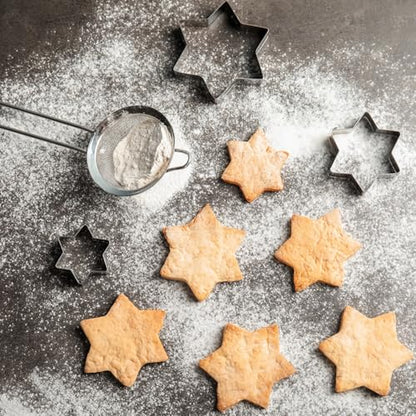 30Pcs Mini Cookie Cutter Set，Stainless Steel Multi Shapes Kit Cutters for Baking, Holiday Cookies, Small Stainless Steel Fruit Veggie Tiny Polymer Clay Cutters for Kids