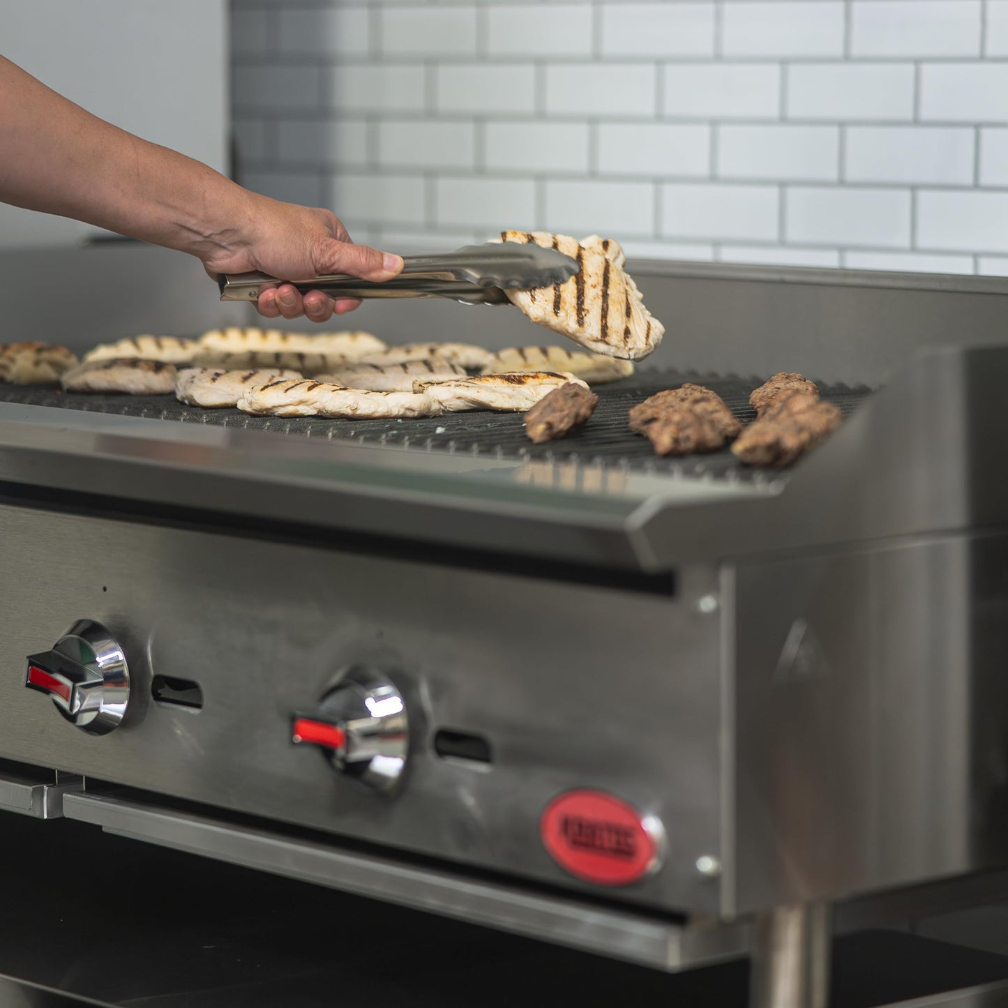 Kratos 24" Commercial Gas Charbroiler - Countertop 2-Burner Stainless Steel Grill, 70,000 BTU Output (29Y-001)