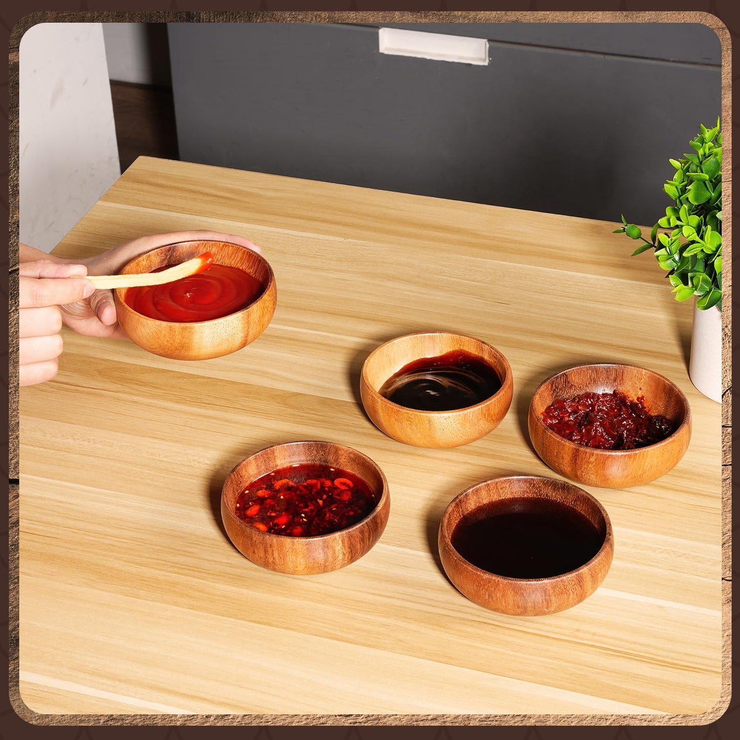 Skylety 10 Pcs Acacia Wooden Bowls Small Calabash Bowls Round Wood Salad Bowl Hand Carved Calabash Dip Tray for Serving Popcorn Pasta Candy Cereal Coconut Nuts Sauce Appetizers Kitchen (4 Inch)