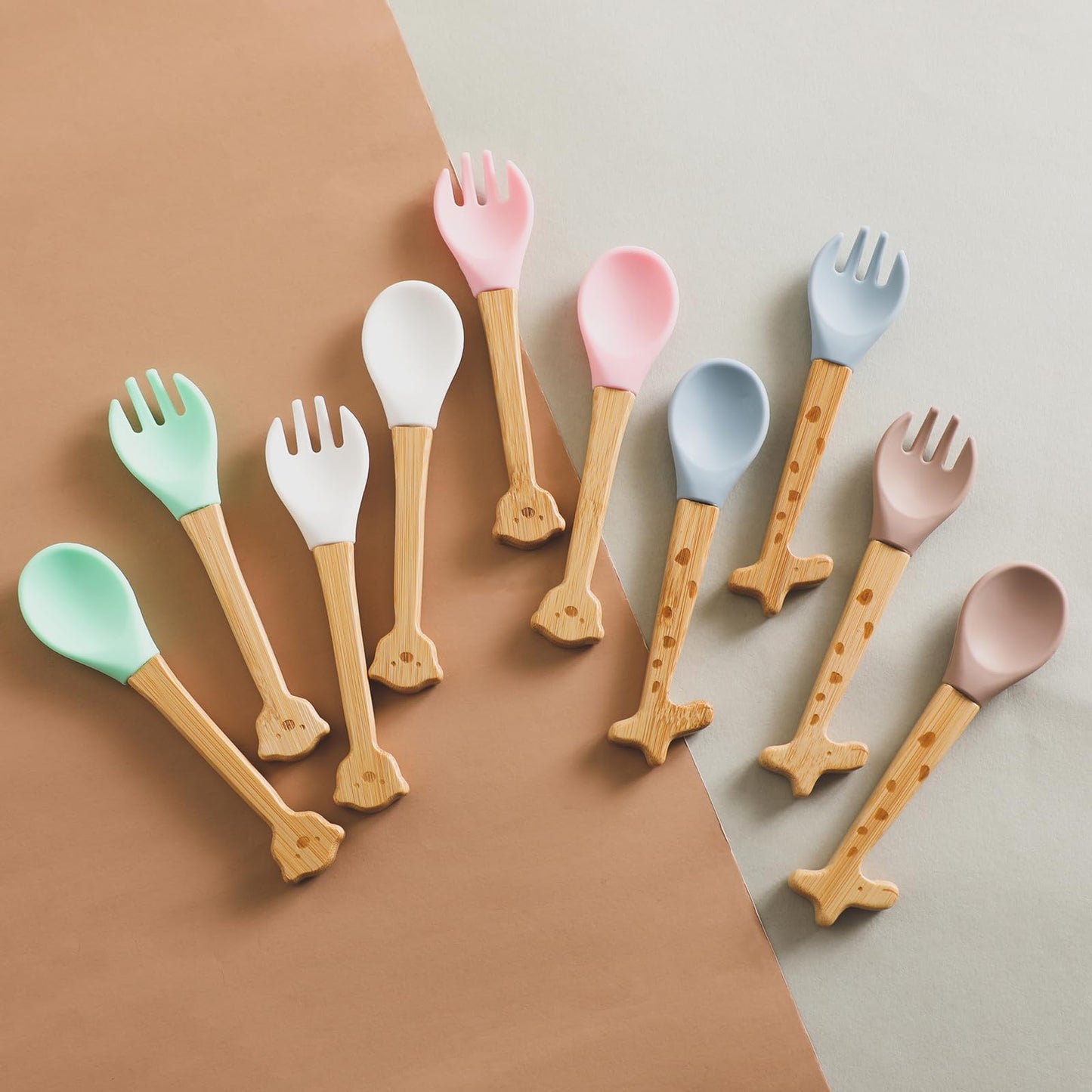 Baby Feeding Spoon, Bamboo Wood and Silicone Baby Fork and Spoon - Soft Curved Silicone Tip Spoons - Suitable for Baby and Toddlers Forked Spoone （Brown Giraffe）