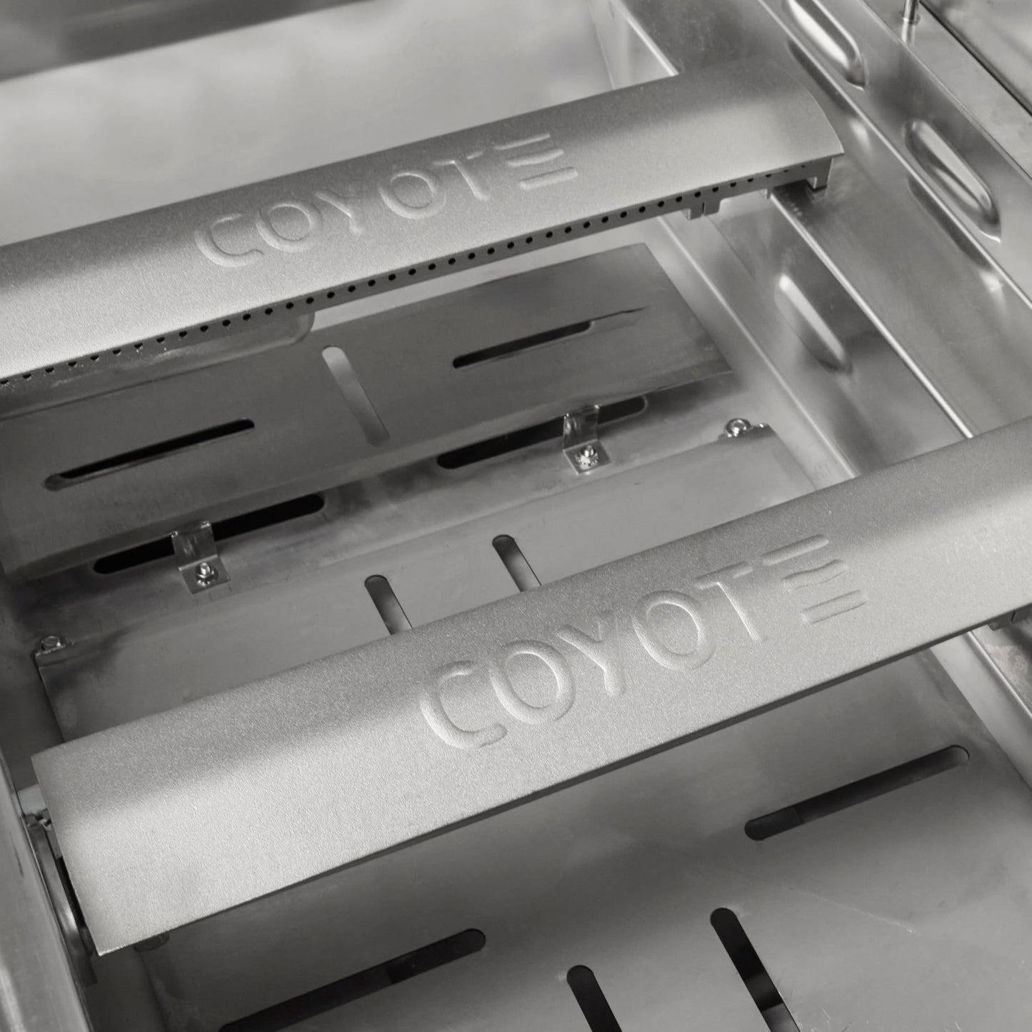 COYOTE OUTDOOR LIVING - 34" C-Series Built-In NG Grill - Natural Gas - Model C3C34NG