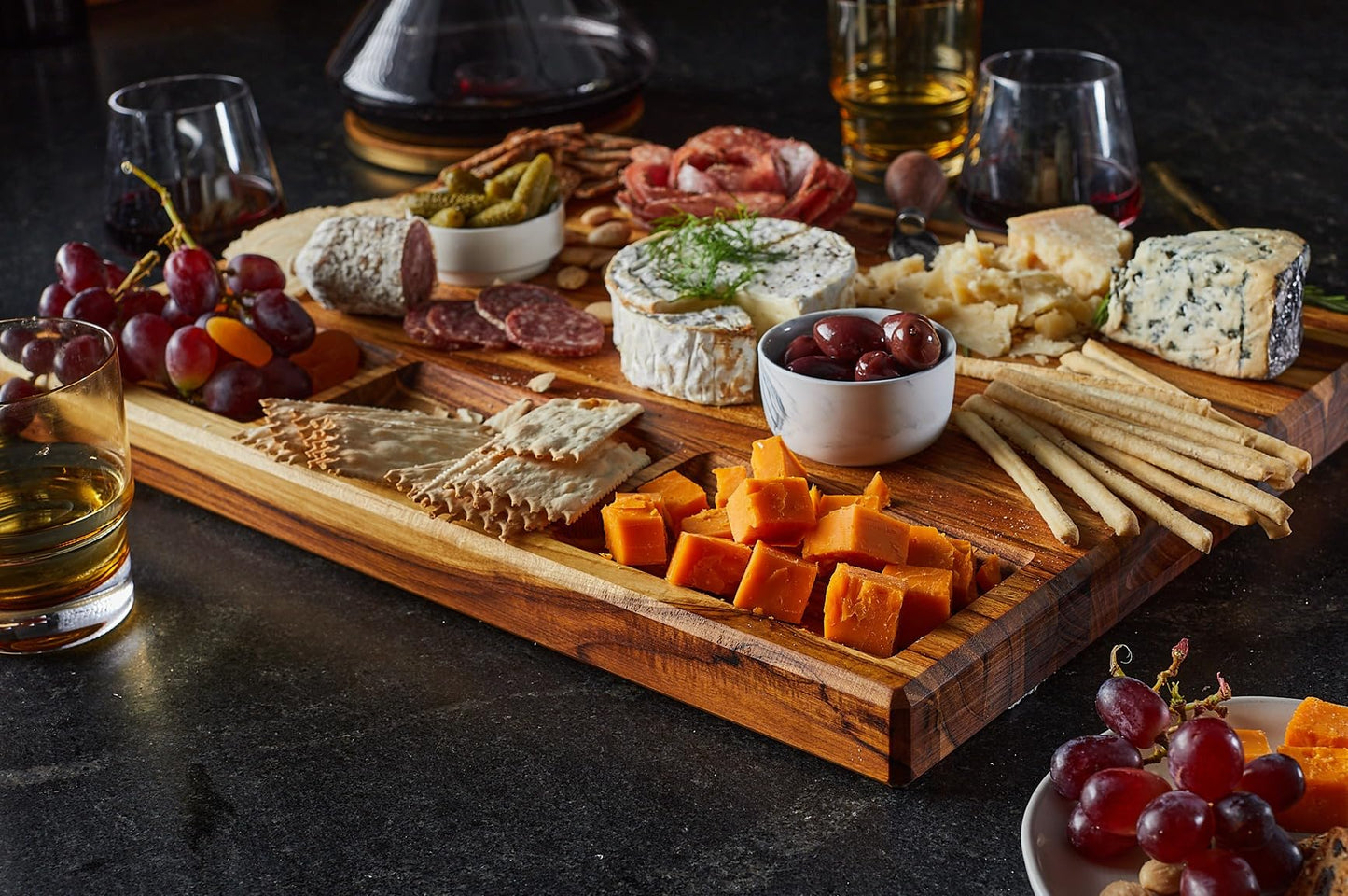 Sonder Los Angeles, XL Thick Teak Wood Cutting Board for Kitchen with Juice Groove, Sorting Compartments, Charcuterie Cheese Board 20x15x1.5 in (Gift Box Included)