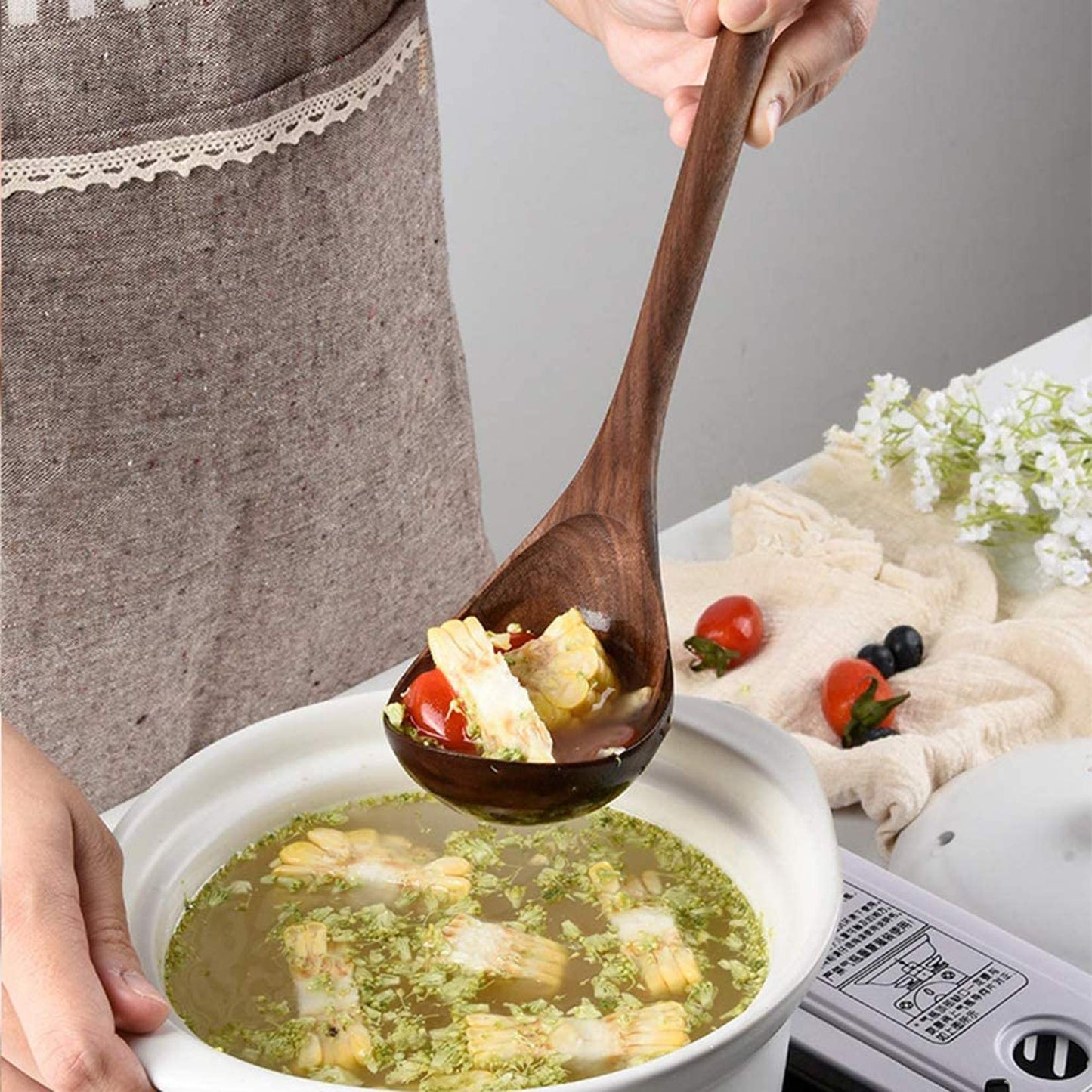 Fiunkes 6 PCS Wooden Kitchen Utensils Set, Black Walnut Wood Long Handle Spoons and Spatula Set for Cooking, Heat Resistant Non-Stick Cookware