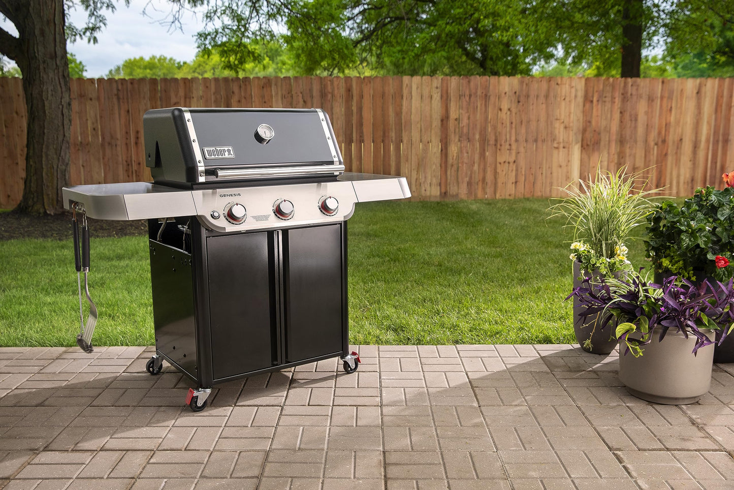 Weber Genesis E-315 Natural Gas Grill for Outdoor Cooking, 3 Burners, Black