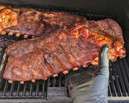 HDMNDD Black Disposable BBQ Gloves Kit - 50 Heavy Duty Full Textured Grip and 2 Heat Resistant Reusable Glove Liners for BBQ, Grilling, Meat Gloves for Pulling Meat