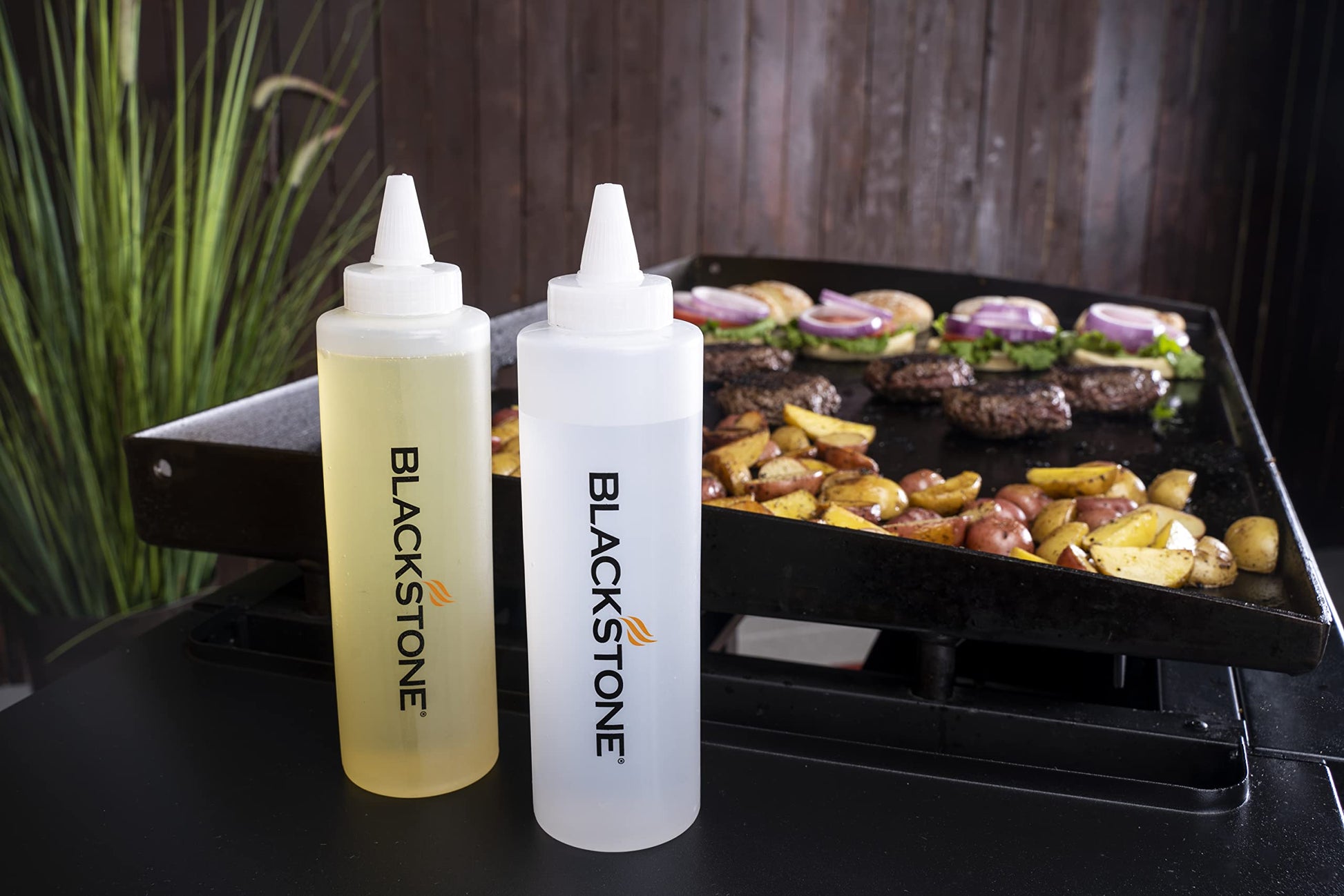 Blackstone 1542 5-Piece Professional Griddle Accessory Toolkit with 2 Squeeze Bottles, 2 Spatulas, and 1 Scraper - CookCave