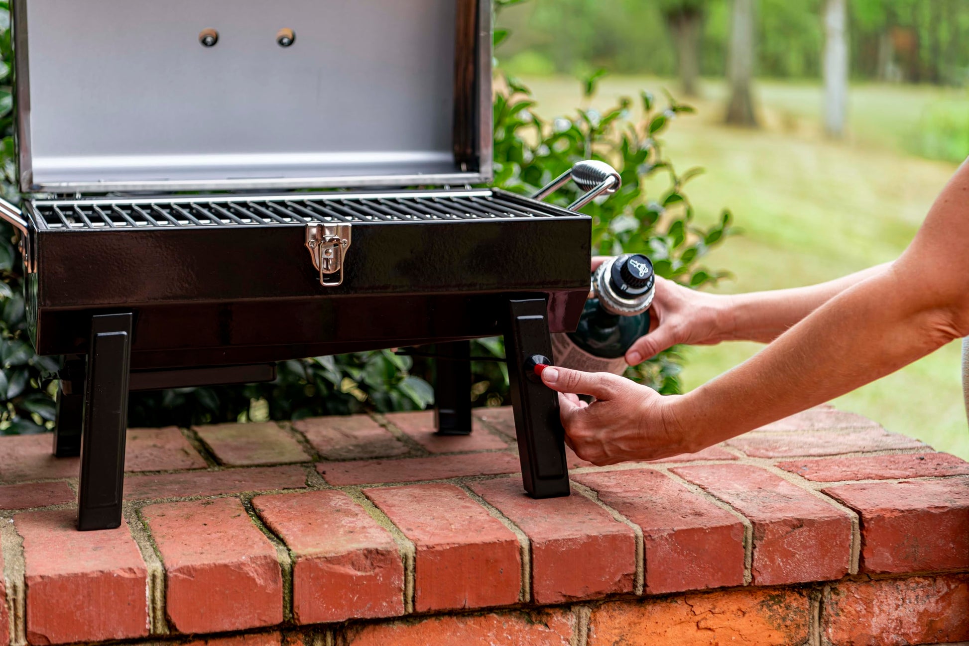 Char-Broil Stainless Steel Portable Liquid Propane Gas Grill - CookCave