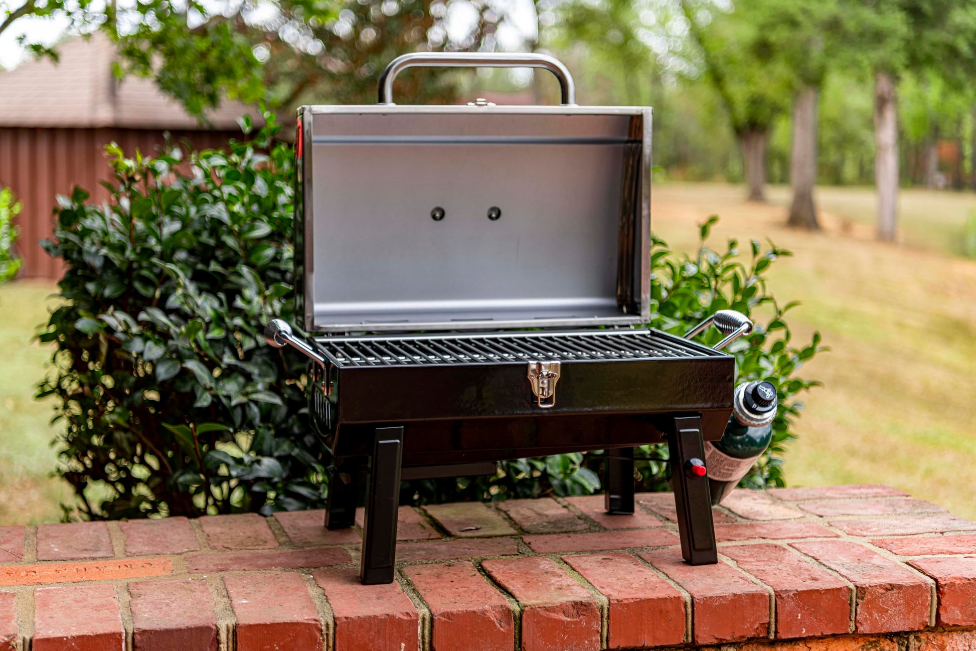Char-Broil Stainless Steel Portable Liquid Propane Gas Grill - CookCave
