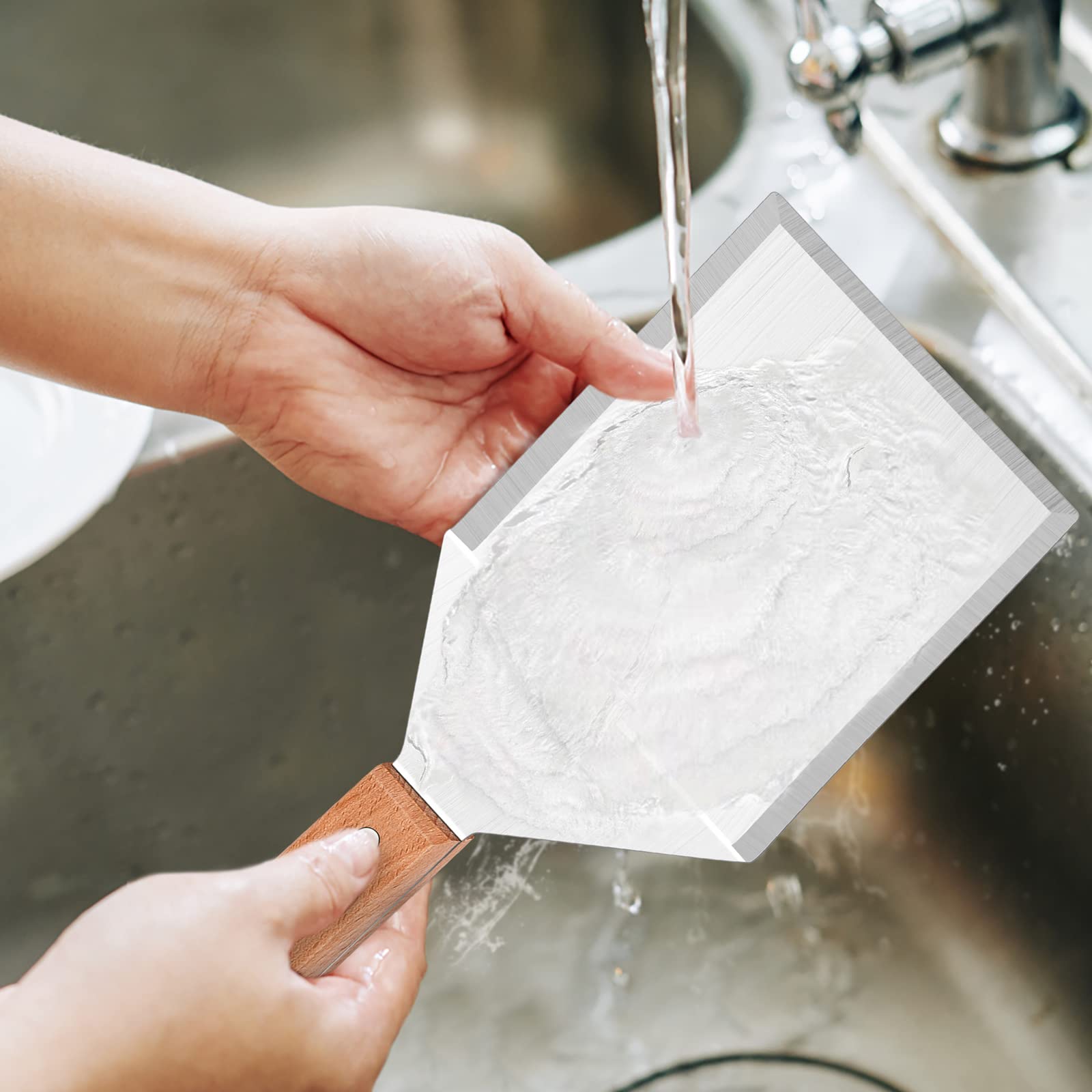 Extra Large Metal Burger Spatula Set of 2, Leonyo Heavy Duty Stainless Steel Griddle Slotted Hamburger Turner, Barbecue Cast Iron Grilling Flat Top Griddle Accessories, Wooden Handle - CookCave