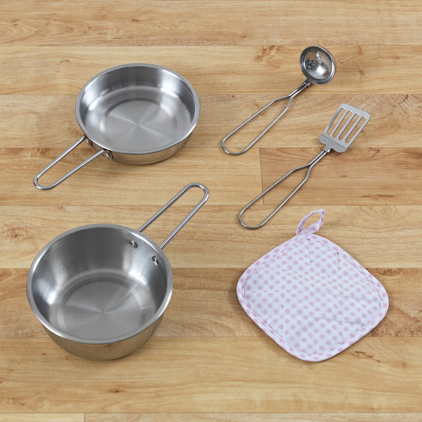 KidKraft Grand Gourmet Corner Wooden Play Kitchen with Washer, Chalkboard, Curtains and 4 Accessories, Gift for Ages 3+ - CookCave