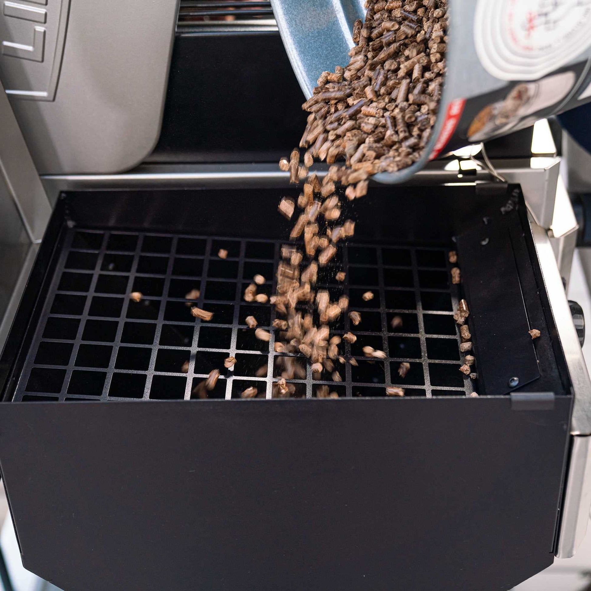 Lifetime Gas Grill and Wood Pellet Smoker Combo, WiFi and Bluetooth Control Technology - CookCave